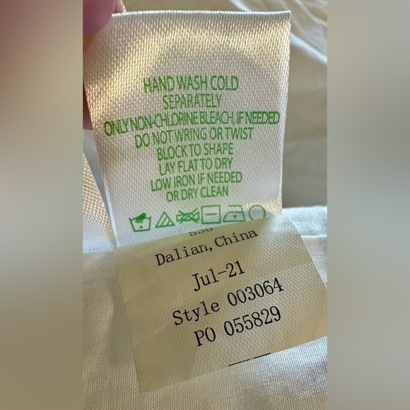 NWOT Lily Pulitzer Valli Shift Dress Resort
White w/Gold Silver Trim Size 4 - Picture 10 of 13